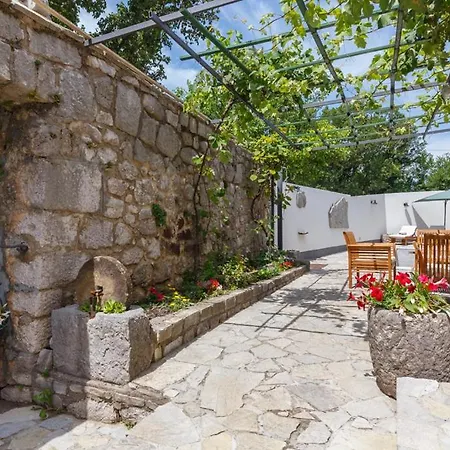 Ruralhouse Ana Villa *