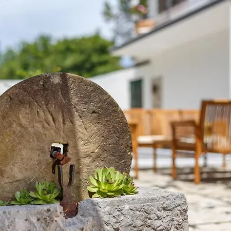 Ruralhouse Ana * Grižane