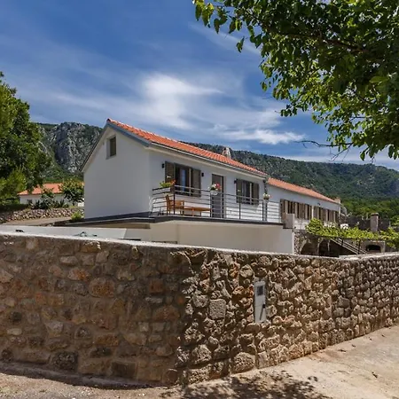 Villa Ruralhouse Ana *